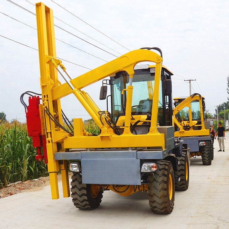 新款護(hù)欄立柱打樁機(jī)，高速公路護(hù)欄打孔機(jī)